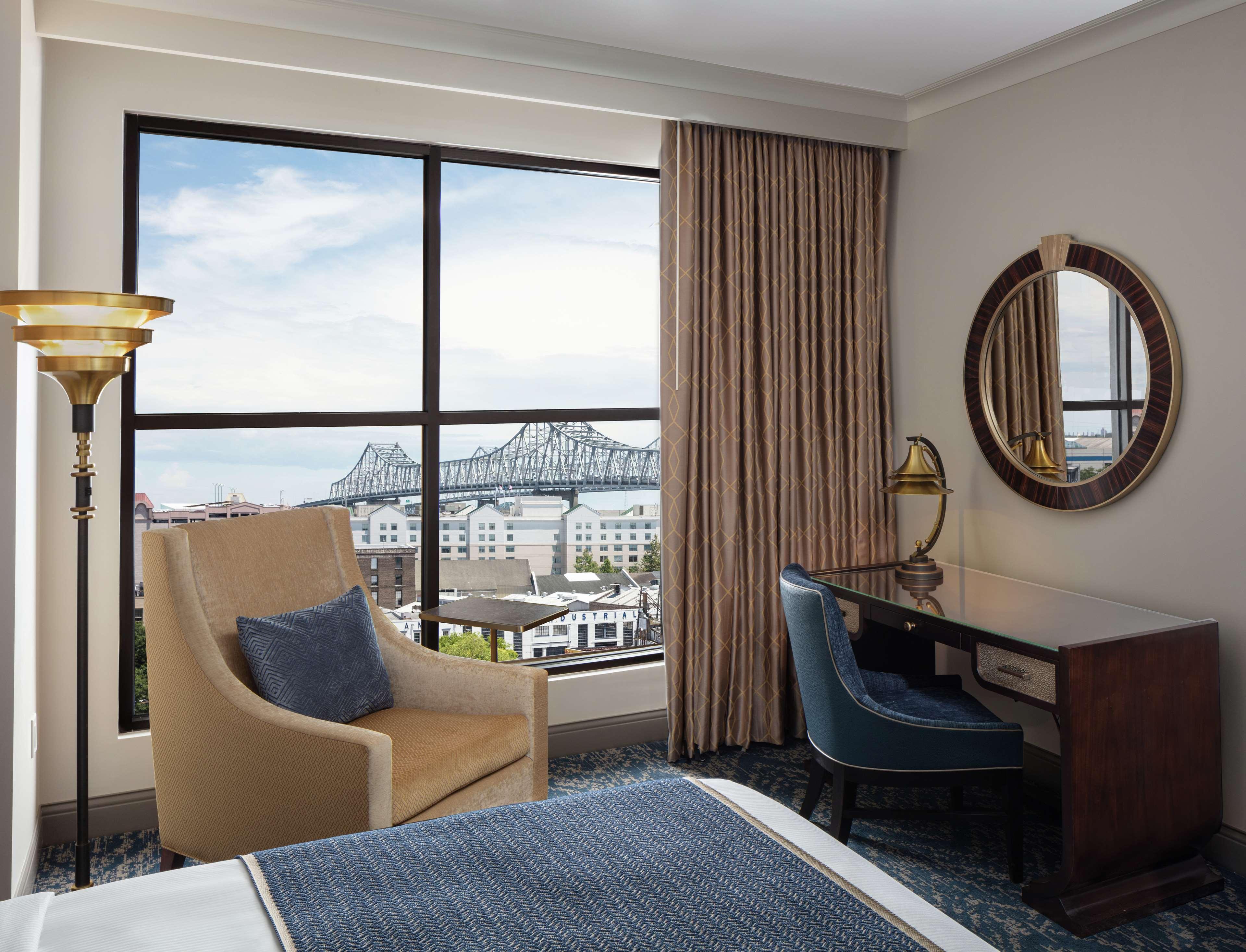 The Higgins Hotel New Orleans, Curio Collection By Hilton Dış mekan fotoğraf