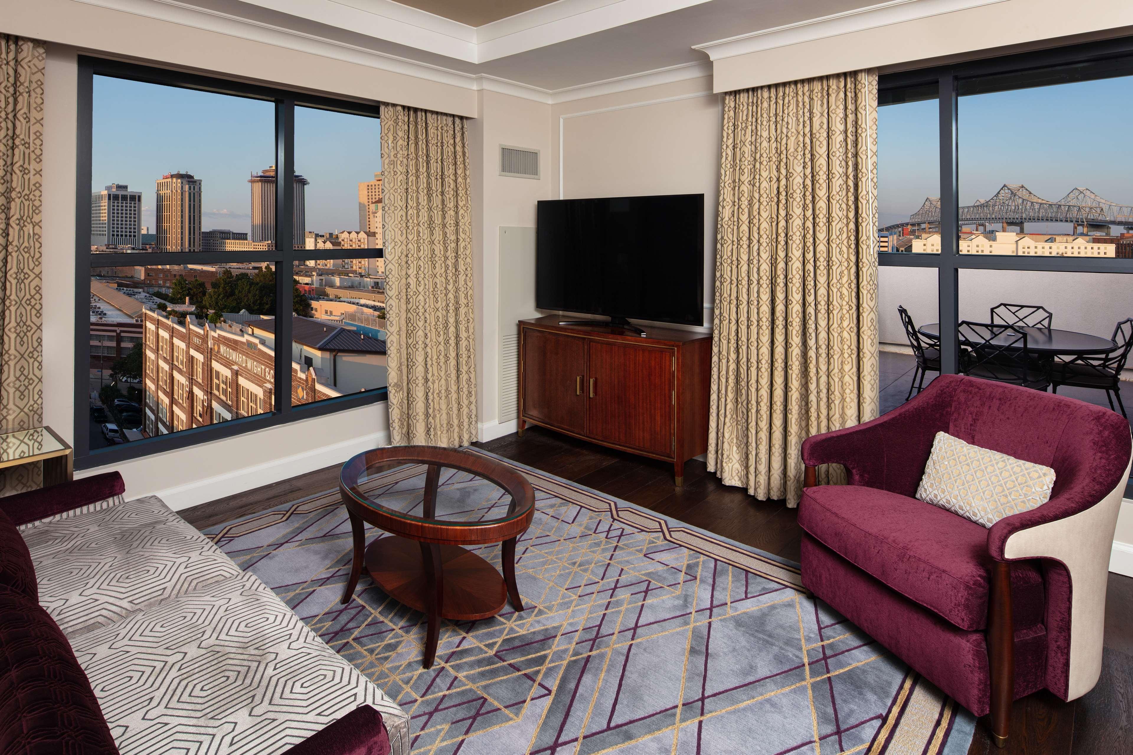 The Higgins Hotel New Orleans, Curio Collection By Hilton Dış mekan fotoğraf