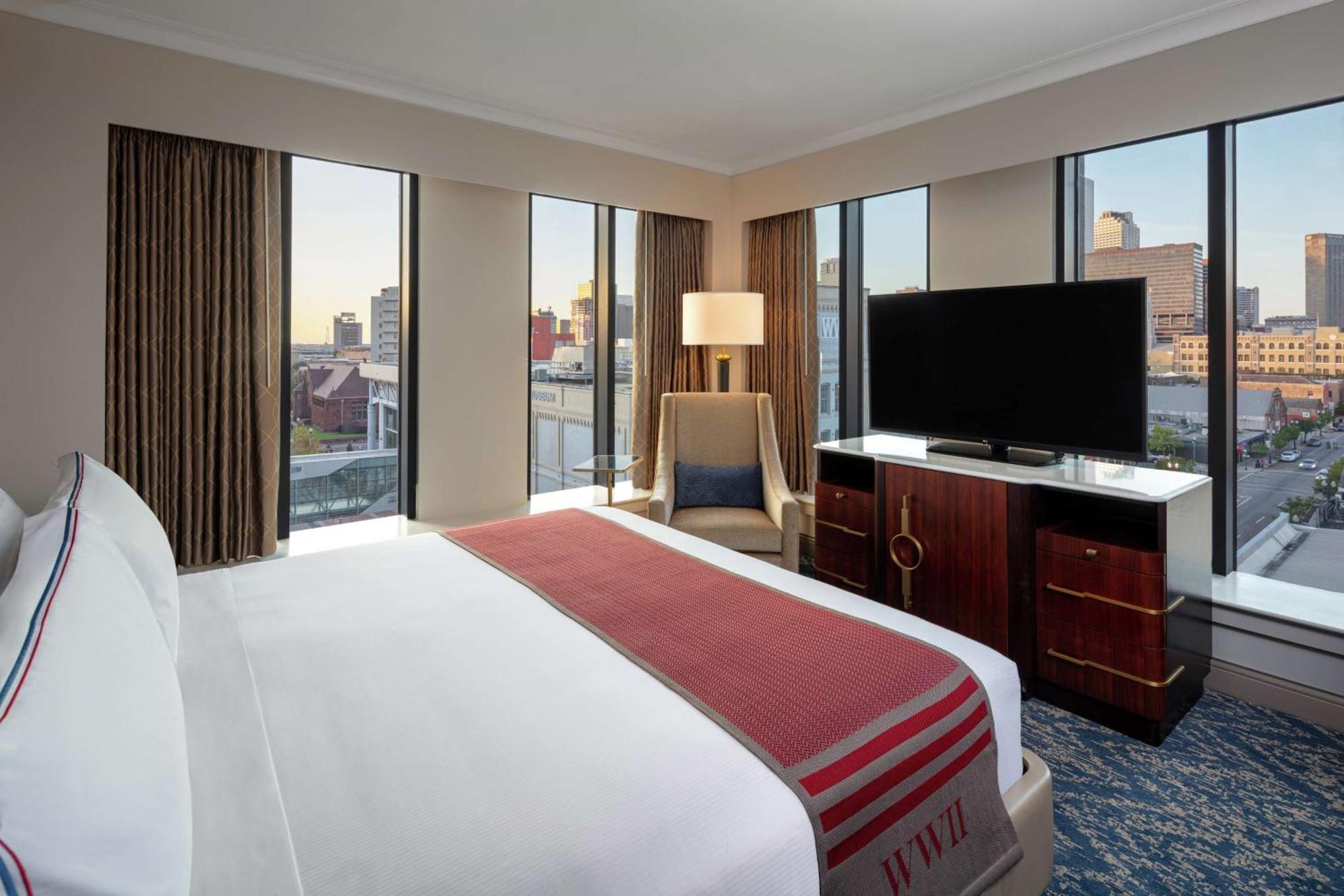 The Higgins Hotel New Orleans, Curio Collection By Hilton Dış mekan fotoğraf