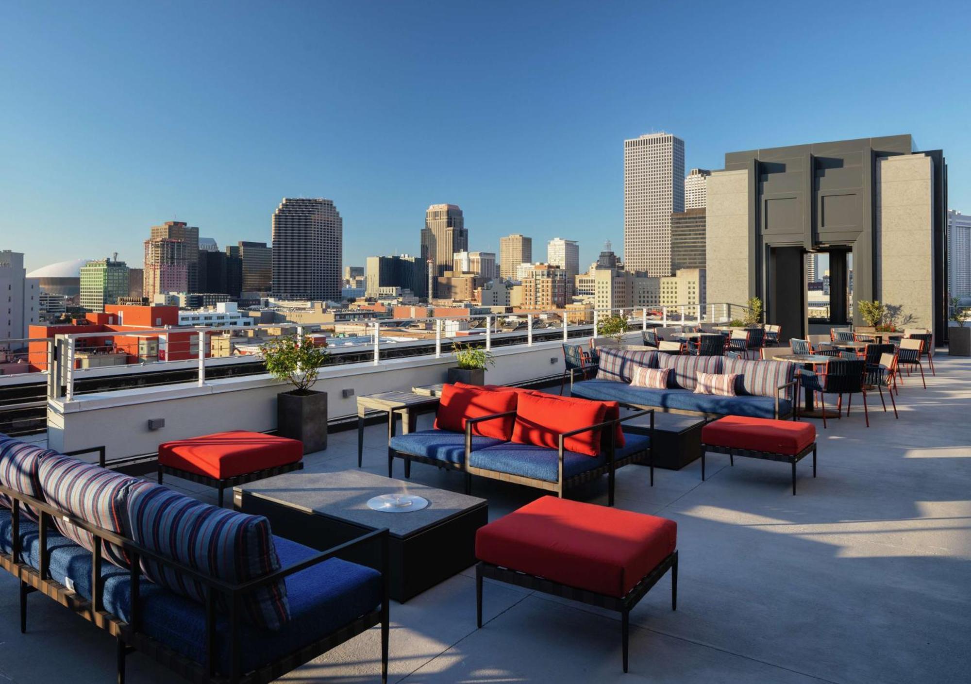 The Higgins Hotel New Orleans, Curio Collection By Hilton Dış mekan fotoğraf