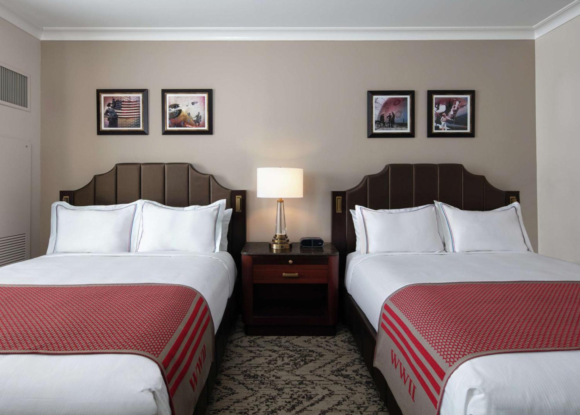 The Higgins Hotel New Orleans, Curio Collection By Hilton Dış mekan fotoğraf