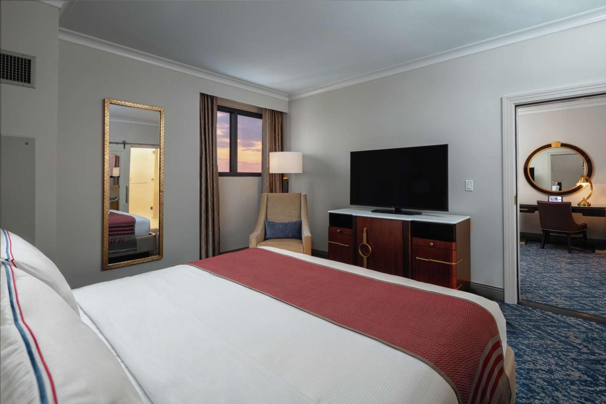 The Higgins Hotel New Orleans, Curio Collection By Hilton Dış mekan fotoğraf