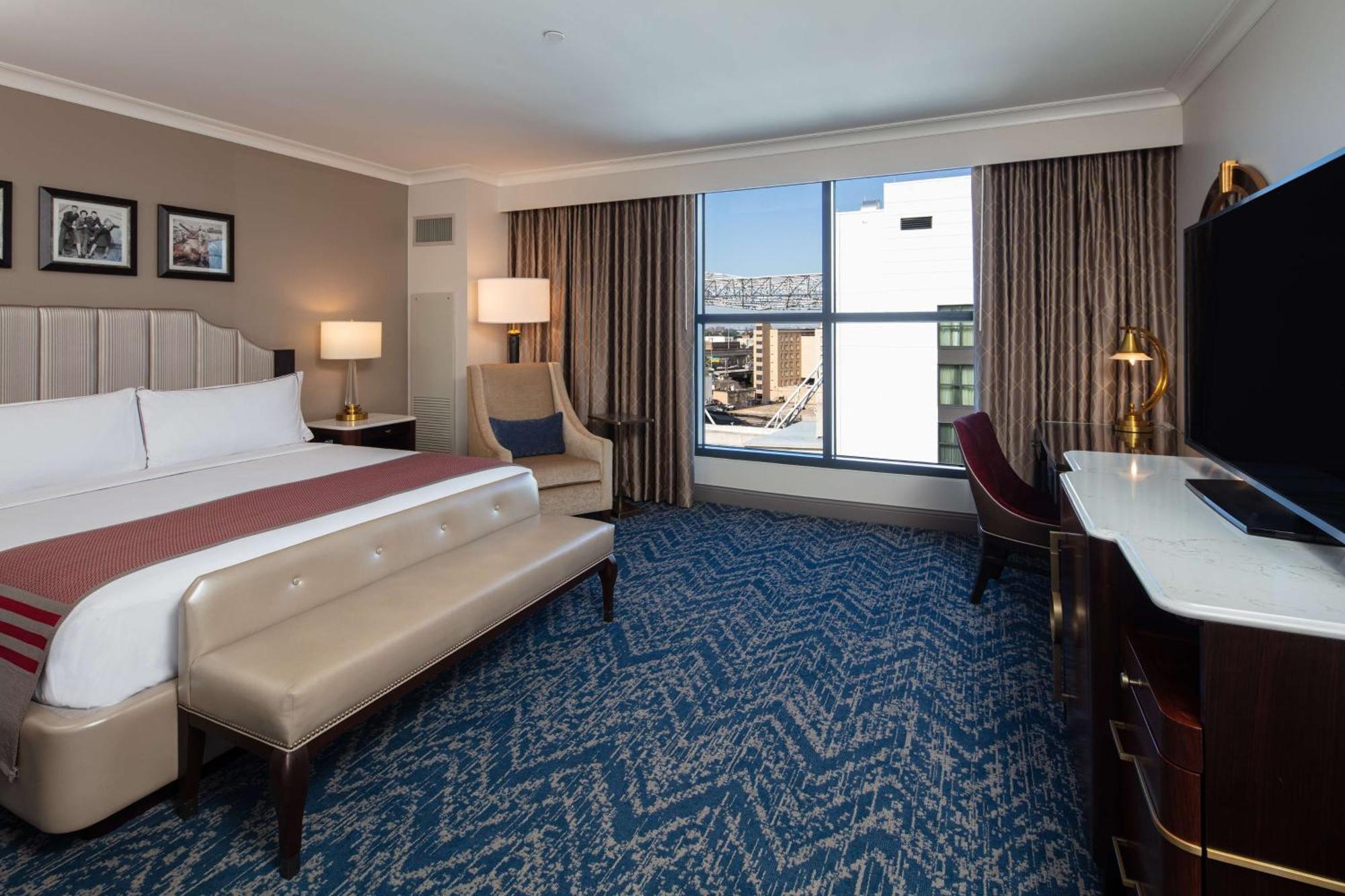 The Higgins Hotel New Orleans, Curio Collection By Hilton Dış mekan fotoğraf